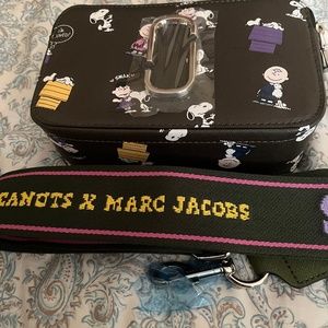 Marc Jacob’s camera bag snoopy